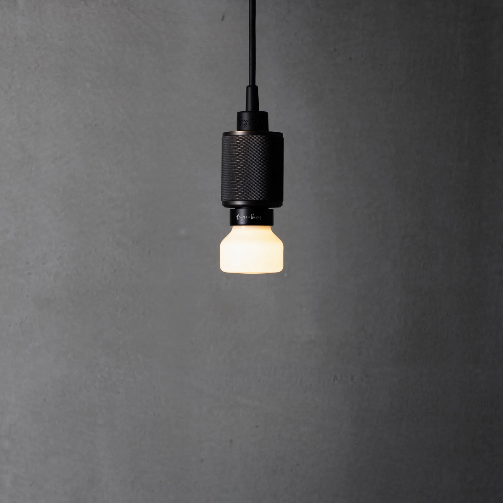 Punch bulb, puck, non-dimmable, Opal
