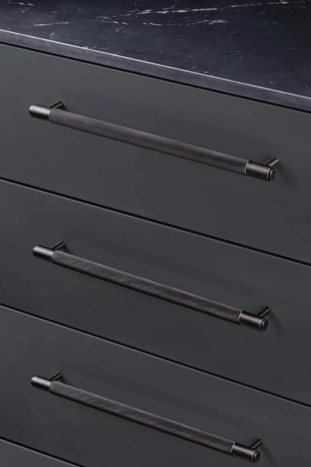 Pull bar, Cross, Large, Smoked Bronze