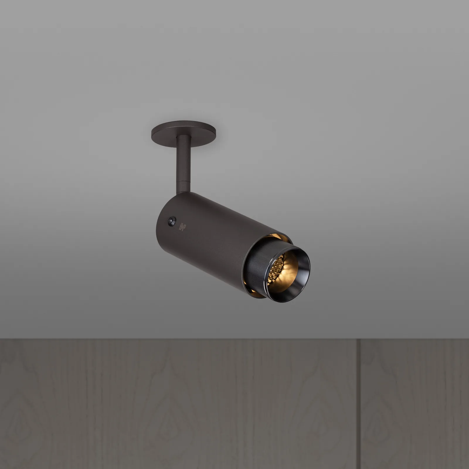 Exhaust spot, Linear, Graphite / Gun Metal