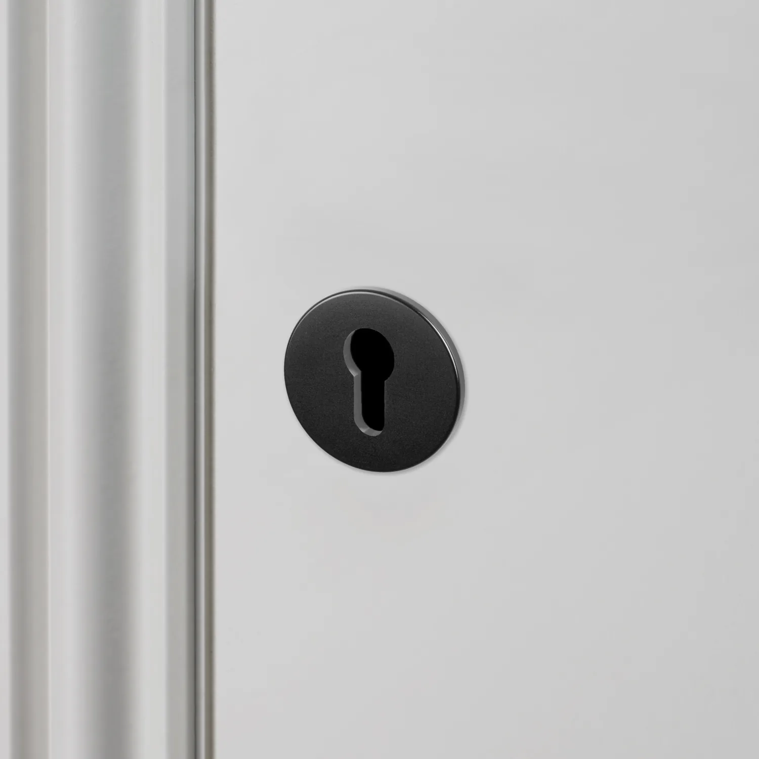 Escutcheon plate, Swiss, circular profile, Black