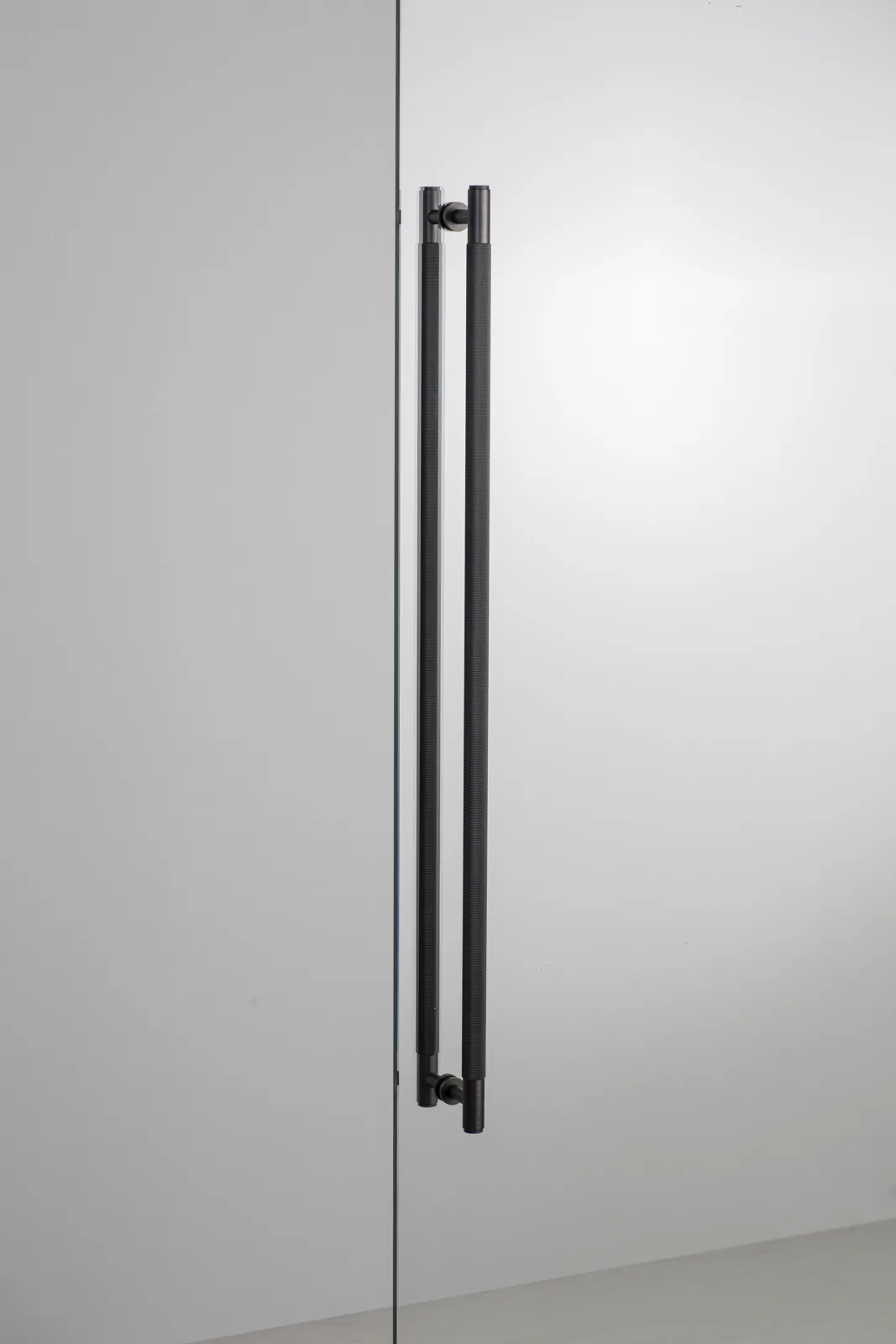 Closet bar, double-sided, Cross, 774 mm, Smoked Bronze