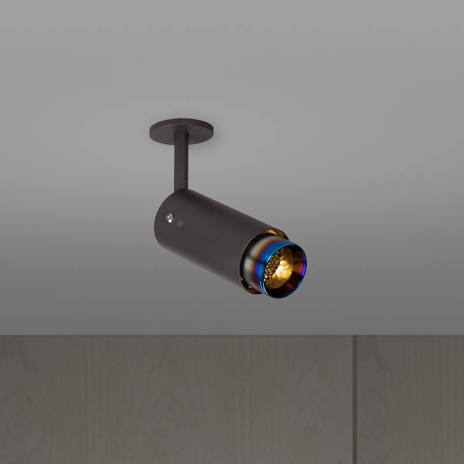 Exhaust spot, Linear, Graphite / Burnt Steel