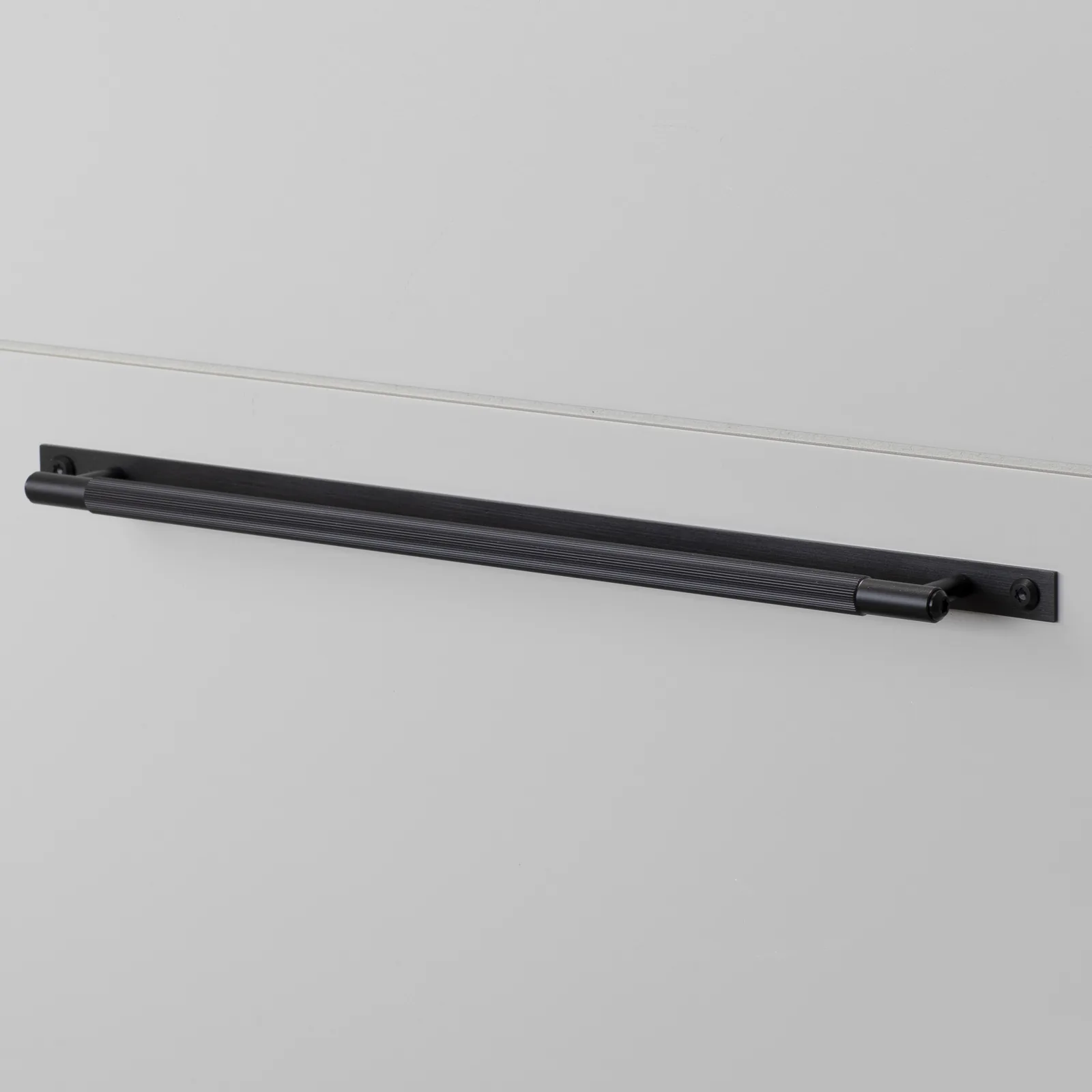 Pull bar, plate, Linear, Large, Black